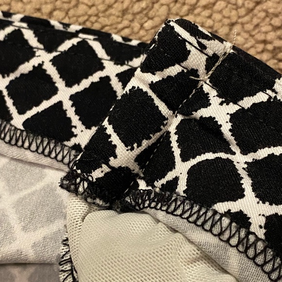 Kim Rogers black white Capri stretch pants size 16 - Picture 6 of 9
